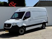 Mercedes-Benz Sprinter - 317 1.9 CDI L2 9G Leder Camera Clima M-bux media systeem DAB