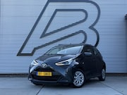 Toyota Aygo - 1.0 VVT-i x-play Camera|Airco|Cruise|Elek ramen|N.A.P|APK to