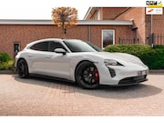 Porsche Taycan Sport Turismo - | Krijt grijs | Pano | Sport design | Luchtvering | 21'' GTS