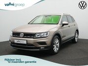 Volkswagen Tiguan - 1.4 TSI 150 pk DSG ACT Highline | Trekhaak | Discover Pro | 