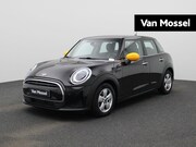 MINI One - 5-Deurs 1.5 Essential | Navigatie | LMV | Parkeer sensoren |