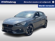 CUPRA Leon - 1.4 e-Hybrid 204pk Performance DSG Automaat / Navigatie / LM