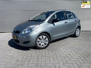 Toyota Yaris - 1.3 VVTi Comfort bouwjaar 2010 ( dealer onderhouden )