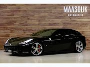 Ferrari GTC4 Lusso - V12 HELE|Novitec|Pass Display|Pano|JBL|