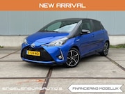 Toyota Yaris - 1.5 Hybrid Bi-Tone stoelverwarming, navi