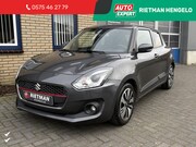 Suzuki Swift - 82KW 1.0 Stijl Smart Hybr CARPLAY-CAMERA-TREKHAAK -NAVI-NAP