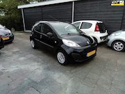 Peugeot 107 - 1.0 Access Accent NL auto 158 000km nap airco NW mod