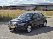 Audi A1 - 1.2 TFSI Attraction 5 deurs / Airco / Navi