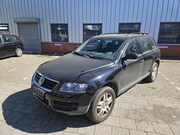 Volkswagen Touareg - 3.0 TDI LEES TEKST
