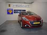Peugeot 208 - 1.2 PureTech Signature 30.000 Km. 110Pk.