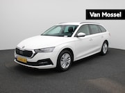 Skoda Octavia - Combi 1.0 e-TSI Business Edition | Automaat | Apple Carplay