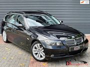 BMW 3-serie - Touring 325i Automaat | Pano | Leder | Navi | Trekhaak