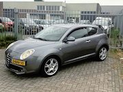 Alfa Romeo MiTo - 0.9 TwinAir Distinctive NL AUTO NAP! 2EIGENAAR! NAVI l CRUIS