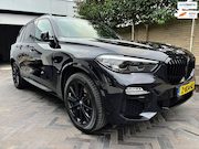 BMW X5 - XDrive45e Carbon zwart M-pakket PANORAMA 394 pk