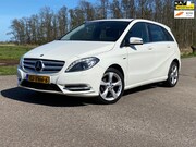 Mercedes-Benz B-klasse - 180 Ambition MPV NAVI PDC NAP AIRCO GOED ONDERHOUDEN