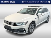 Volkswagen Passat - Variant 1.4 TSI PHEV GTE Business / AUTOMAAT/ PANO/ TREKHAAK