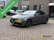 Alfa Romeo Giulia - 2.0 T AWD Veloce Panodak 19 inch Navi Camera Memory Leer Tre