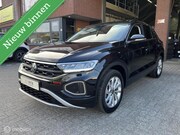 Volkswagen T-Roc - 1.5 TSI Life Edition ACC*LED*PDC*CARPLAY