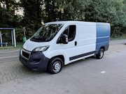 Peugeot Boxer - 330 2.0 BlueHDI L2H1 Pro