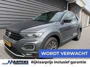 Volkswagen T-Roc - 1.5 TSI 150pk Sport Trekhaak Navigatie Virtual Cockpit