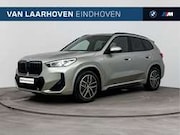 BMW X1 - sDrive20i M Sport Automaat / Sportstoelen / Achter