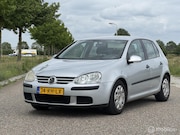 Volkswagen Golf - 1.6 FSI Comfortline