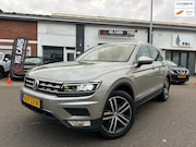 Volkswagen Tiguan - 2.0 TSI 4Motion Highline/220pk/HEAD UP/360 CAM/OOFROAD