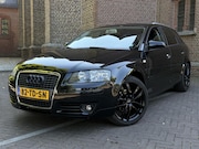 Audi A3 - 1.6 FSI / CLIMA / CRUISE / LED