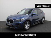 BMW X1 - xDrive25e | Schuif/Kanteldak | LED Koplampen | Privacy Glass