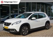 Peugeot 2008 - 1.2 PureTech Allure met Trekhaak!