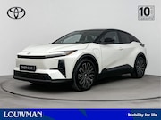 Toyota C-HR - Executive AWD 77 kWh | Apple Carplay & Android Auto | Parkee