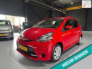 Toyota Aygo - 1.0 VVT-i Aspiration Dealer onderhouden|Navigatie|Bleutooth