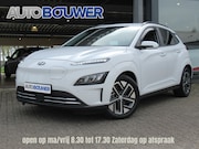 Hyundai Kona - EV Premium 64 kWh | 3 fase | Warmtepomp 2e eigen | dealer on