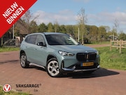 BMW X1 - sDrive18i | NIEUW MODEL | Trekhaak | Sportstoelen met geheug