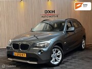 BMW X1 - sDrive18i Executive CARPLAY NAVI CAMERA YOUNGTIMER