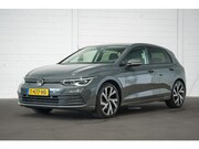 Volkswagen Golf - 1.0 eTSI Life | Memory | Keyless | Stoelverwarming | 18" Vel
