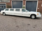 Lincoln Town Car - 4.6 Signature Limousine