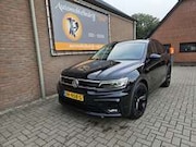 Volkswagen Tiguan - 1.5 TSI ACT Highline R Line