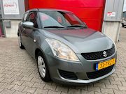 Suzuki Swift - 1.2 94pk Comfort Automaat / Trekhaak / Airconditioning / Sto