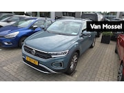 Volkswagen T-Roc - 1.5 TSI Life Business | 150 PK | Climatronic (Automatische A