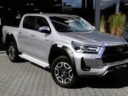 Toyota HiLux - 2.8 D-4D DUBBEL CABIN EXECUTIVE A/T 2 ZITS 4WD VAN