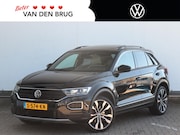 Volkswagen T-Roc - 2.0 TSI 190pk 4Motion Sport | Panoramadak | Leer | Trekhaak 
