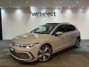 Volkswagen Golf - 1.4 eHybrid GTE Pano l Ambient l Camera l Led l ACC l Head-U
