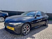 Alfa Romeo Giulia - 2.0T TI /panorama/carplay/harman Kardon