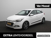 Hyundai i20 - 1.2 HP i-Motion Comfort | Achtertuitrijcamera | Cruise Contr