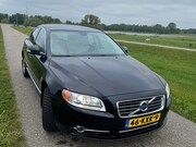 Volvo S80 - 2.4 D5 Momentum Twin Turbo 206 pk