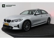 BMW 3-serie - 320i Executive Edition (PANORAMADAK, SFEERVERLICHTING, PDC, 