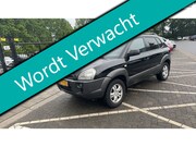 Hyundai Tucson - 2.0i Style 142pk Clima Cruise Trekhaak 1400kg. Historie