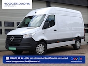 Mercedes-Benz eSprinter - 320 81kWh L2H2 - Trekhaak - Cruise - MBUX - 2025