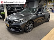 BMW 1-serie - 118i High Executive Edition sport/navi/stoelverw.apple carpl